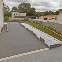Terrasse et accès maison en béton, Coëx en Vendée