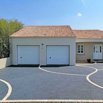 Accès de garage à Aizenay