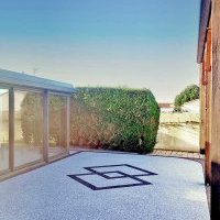 Terrasse en moquette de pierre au Fenouiller