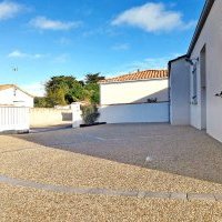 Cour et accès de garage en béton désactivé à Notre-Dame-de-Monts