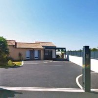 Cour et accès maison en enrobé et pavés au Poiré-sur-Vie